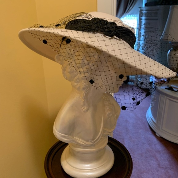 Madame Angelo wool hat custom detailed - Picture 3 of 9